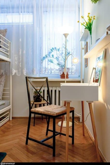 Spacious Retro Flat Close To National Stadium วอร์ซอ ภายนอก รูปภาพ